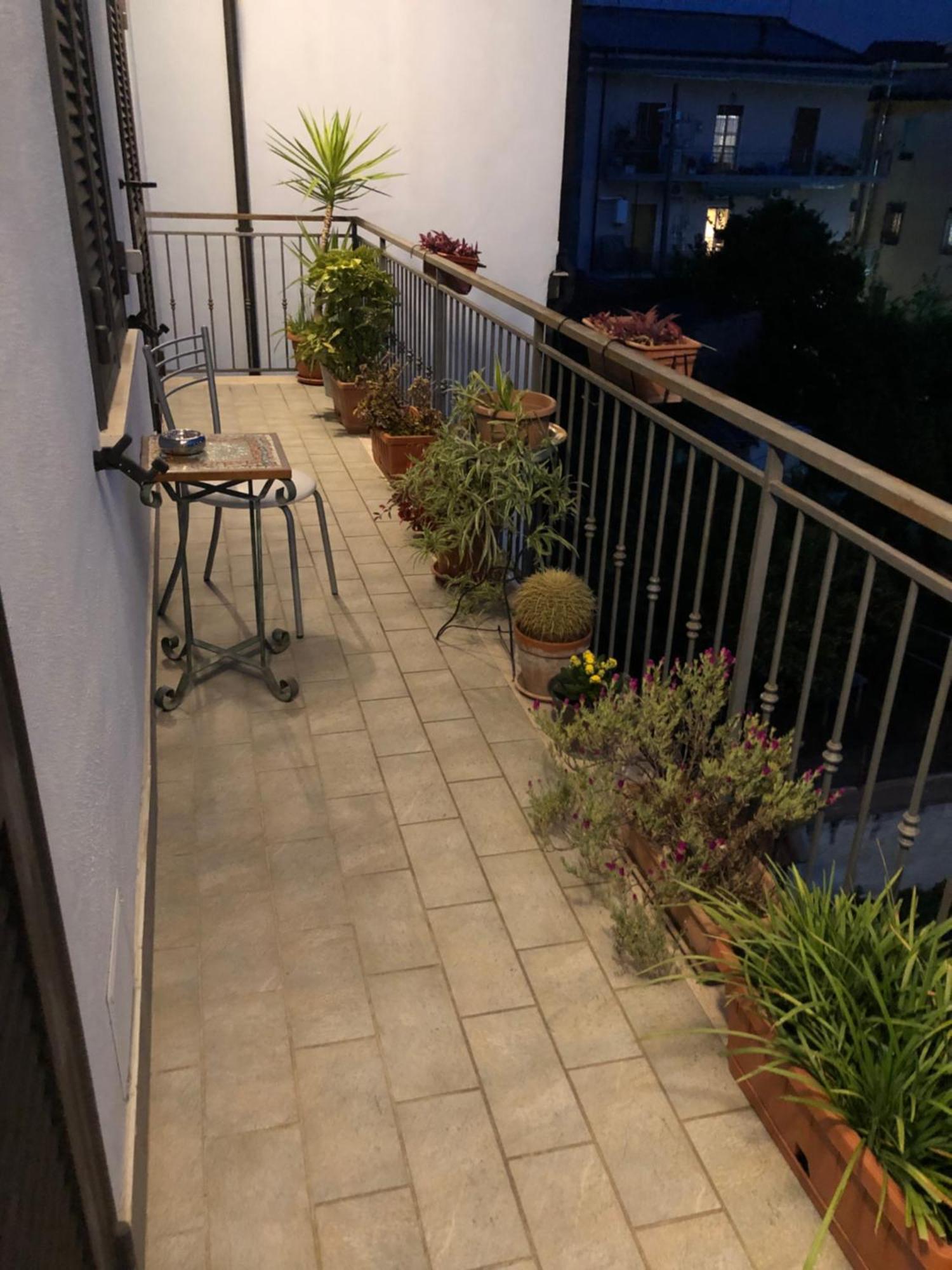 Il Giardino Della Reggia Bed & Breakfast Caserta Ngoại thất bức ảnh