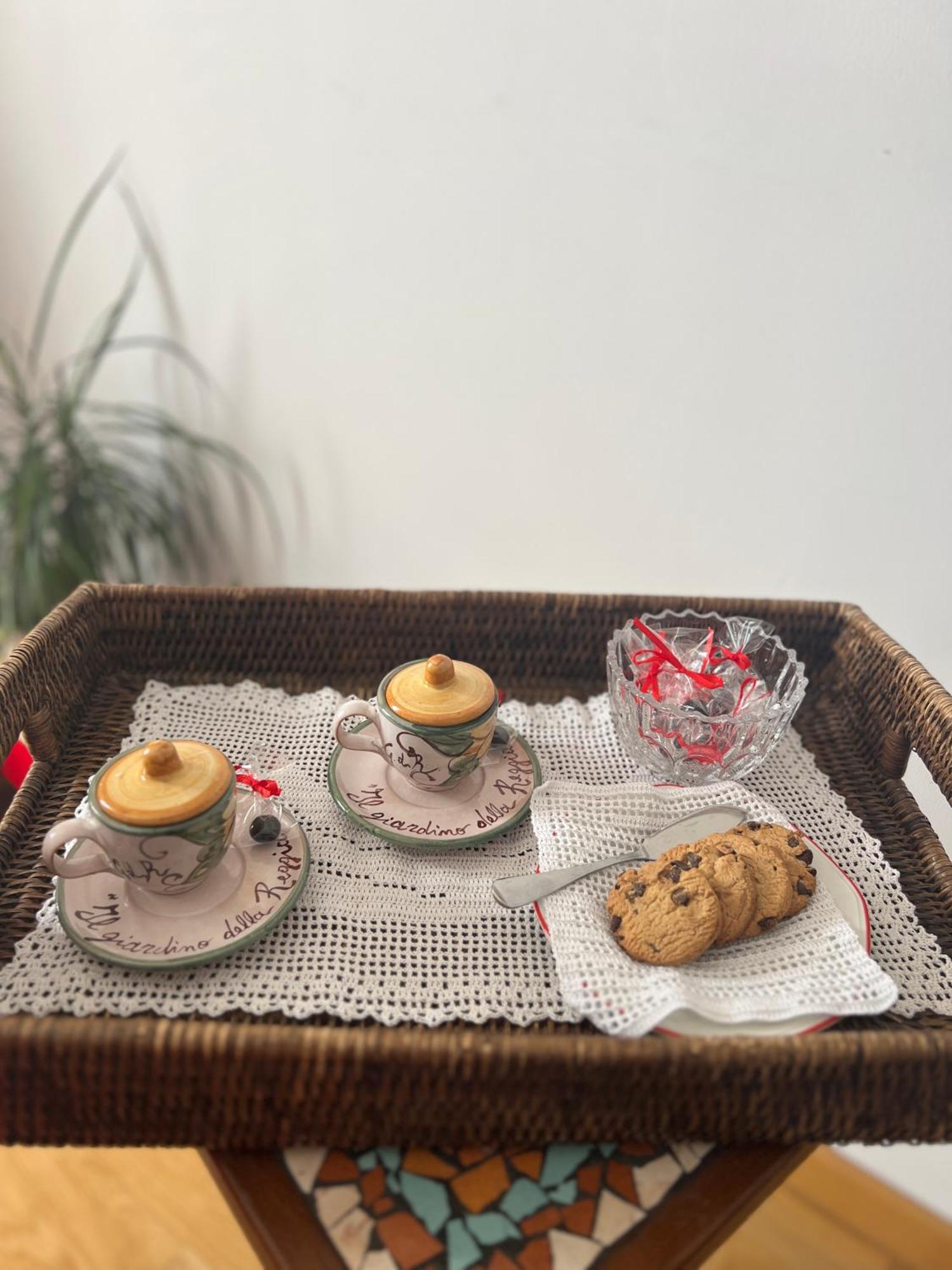 Il Giardino Della Reggia Bed & Breakfast Caserta Ngoại thất bức ảnh